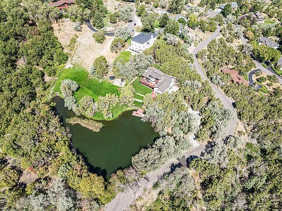 5th image of 1420 Cedar Lake Rd