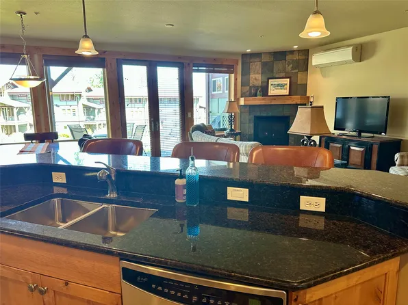 7175 Us Highway 93 Unit 4-202, Lakeside, MT 59922