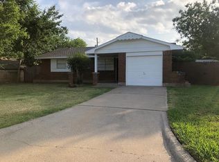 2430 NW 41st St, Lawton, OK 73505