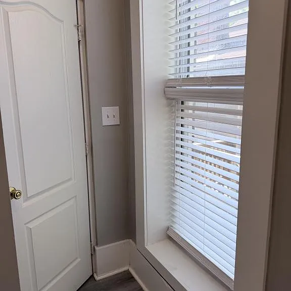 508 W Oak St #2 — Photo 14