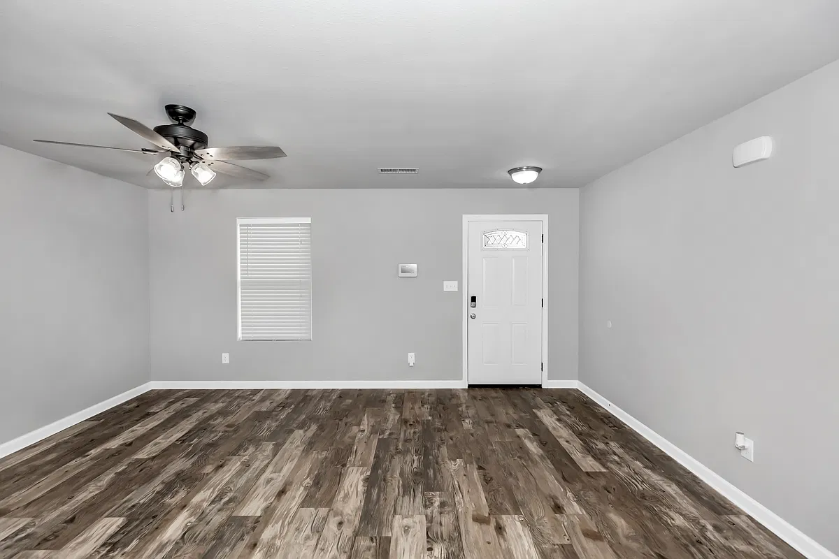 3 bed, 1660 sqft, $1,700 — Photo 2