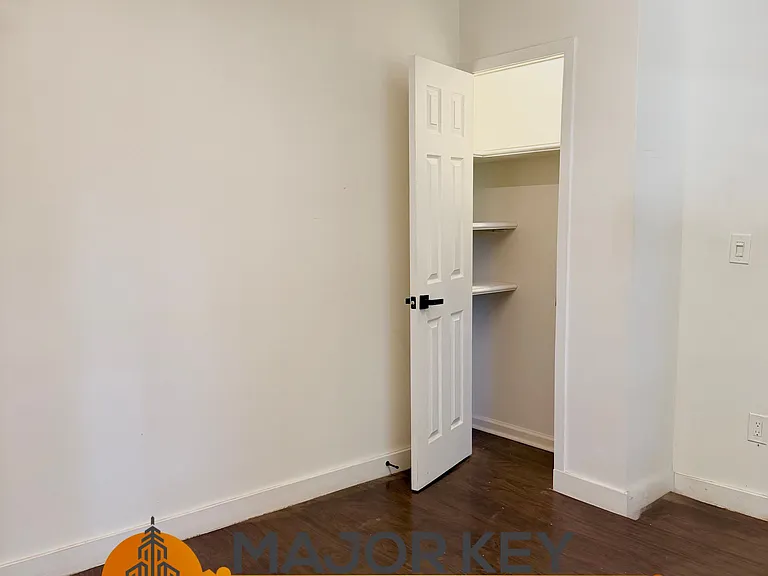 4555 Sugarloaf Pkwy — Photo 39