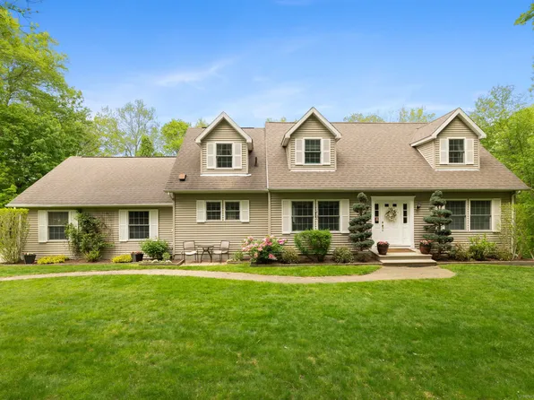 21 Dilaj Drive, Columbia, CT 06237