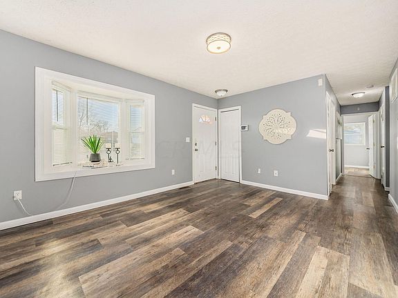 4th image of 2750 Arbury Ct