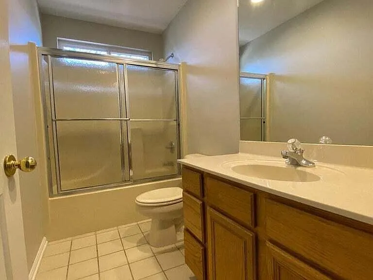 2052 Blackhorse Ln — Photo 11