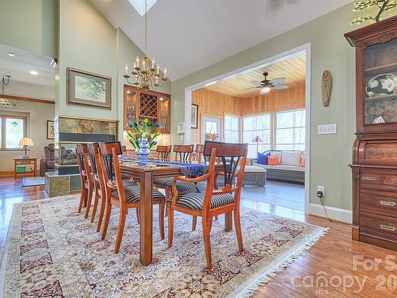 4th image of 36 Timberidge Dr