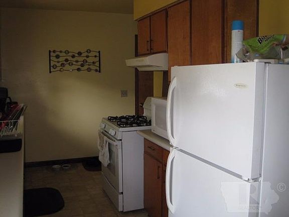 5th image of 713 Hyland Ave