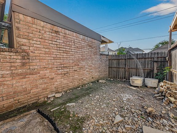 5th image of 13175 Clarewood Dr #13175