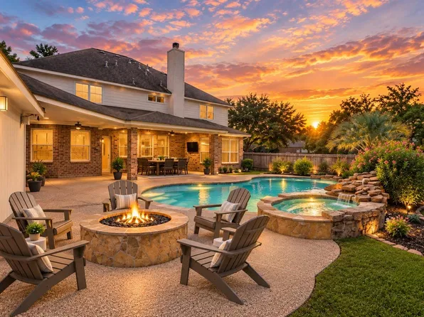 15730 Lake Loop Dr, Cypress, TX 77433