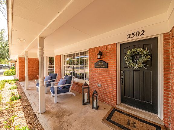 5th image of 2502 W Shandon Ave