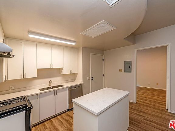 2nd image of 1242 9th St Unit 2