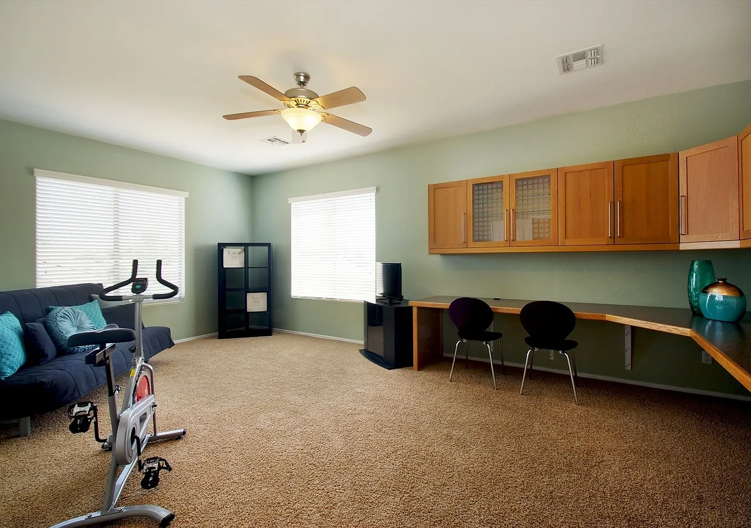 4 Bedroom Furnished Gilbert Home — Photo 4