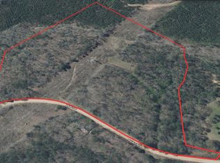 Walnut Rd, Millport, AL 35576