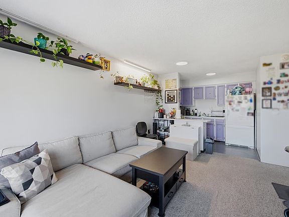4th image of 2120 W 2nd Ave #209