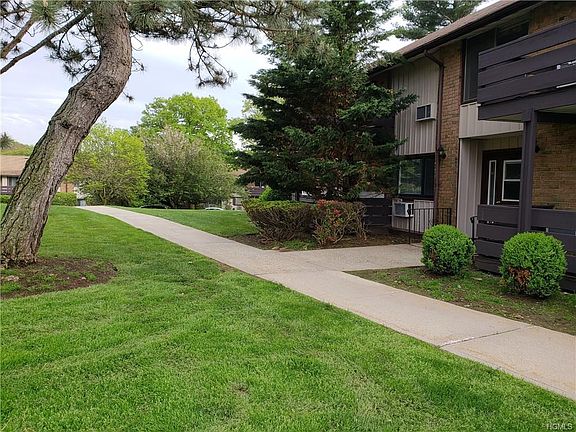 2nd image of 44 Sierra Vista Ln