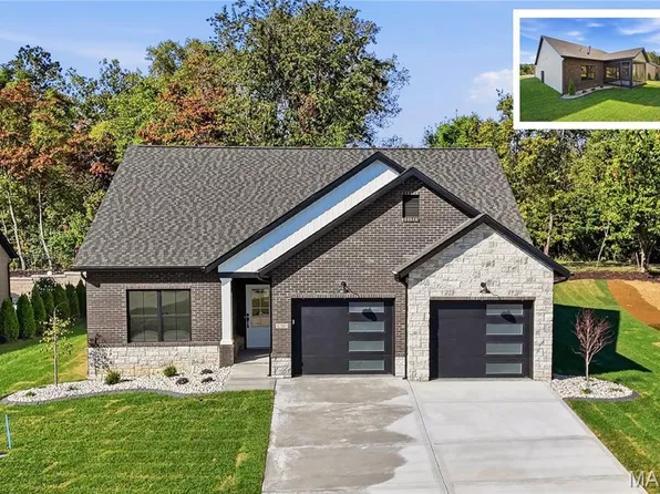 1265 Pebble Beach Dr, Caseyville, IL 62232