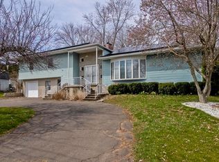 23 Halladay Dr, Feeding Hills, MA 01030