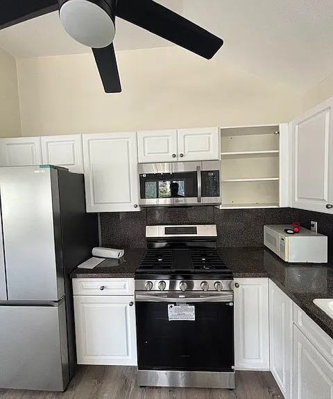 970 Bard Ave #2 — Photo 2