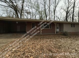 3134 Peterson Dr, Jackson, MS 39212