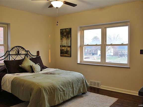 4th image of 5532 Winona Ave