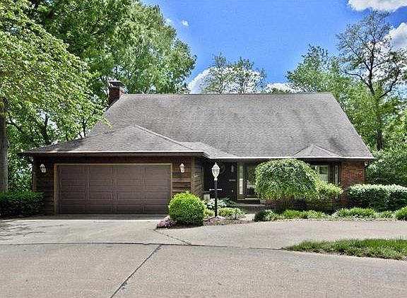 2nd image of 3403 Riverview Ct