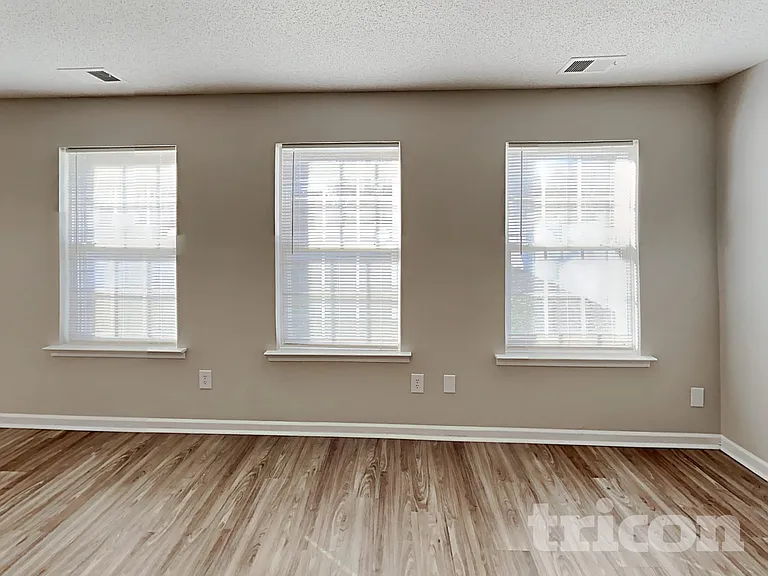 3400 Futura Ln — Photo 3