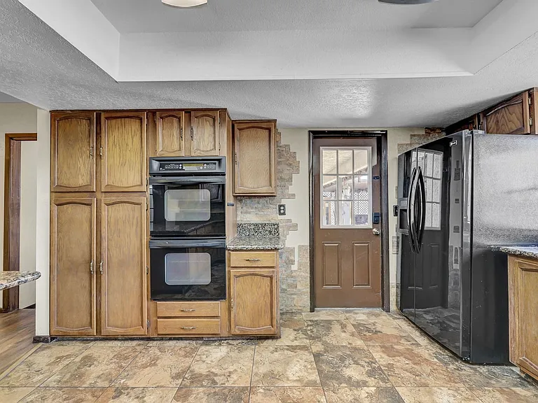 6975 Obannon Dr — Photo 17