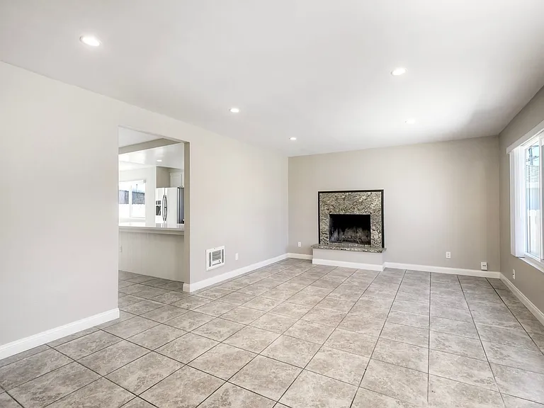 605 Rancho Vista Rd — Photo 2