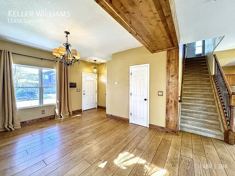 5662 Stable Ct — Photo 4