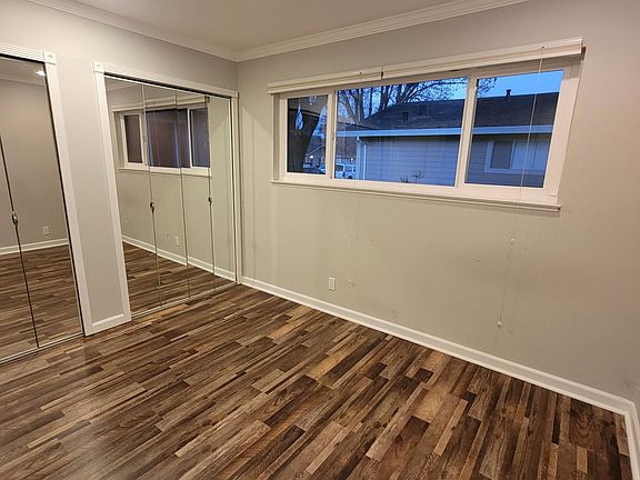 3rd image of 35 Los Padres Cir