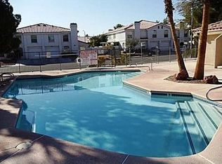 2825 Briar Knoll Dr, Henderson, NV 89074