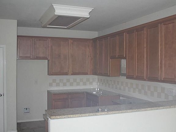 2nd image of 2214 Kingwood Dr