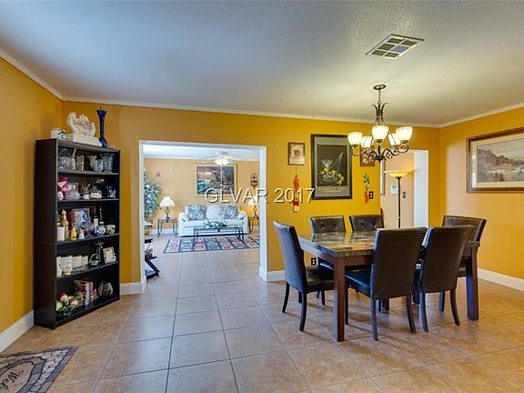 5th image of 4312 Hayes Pl