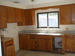 2nd image of 21031 Fairview Dr