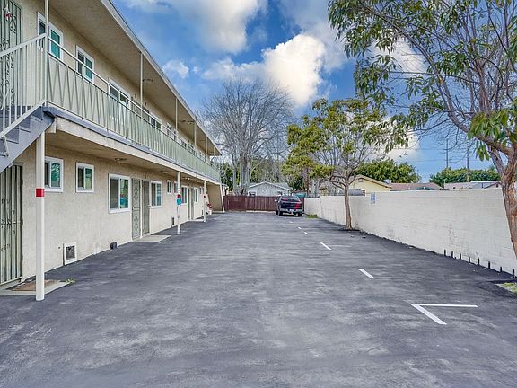 5th image of 625 W 92nd St APT 5