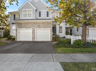 2004 Dahlia Cir, Dayton, NJ 08810