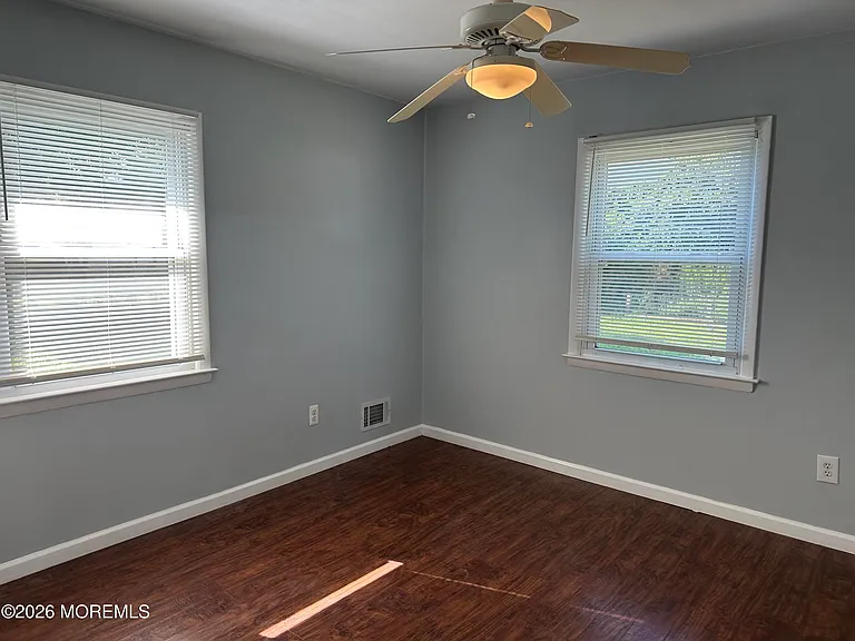 456 Hulse Ave — Photo 16