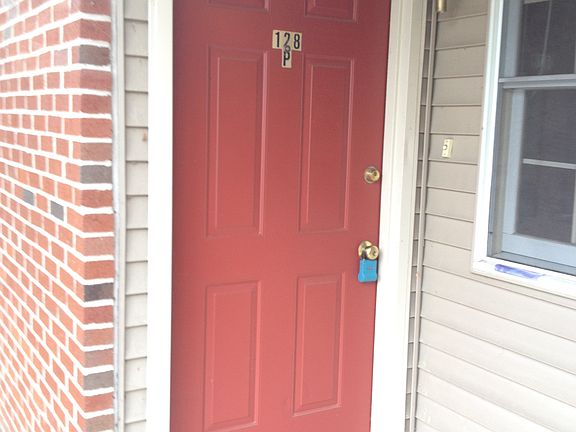 2nd image of 128 Hilldale Dr APT P