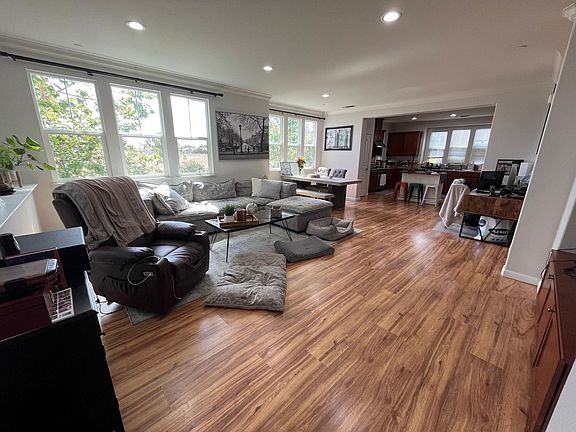 2nd image of 6809 S Mariposa Ln