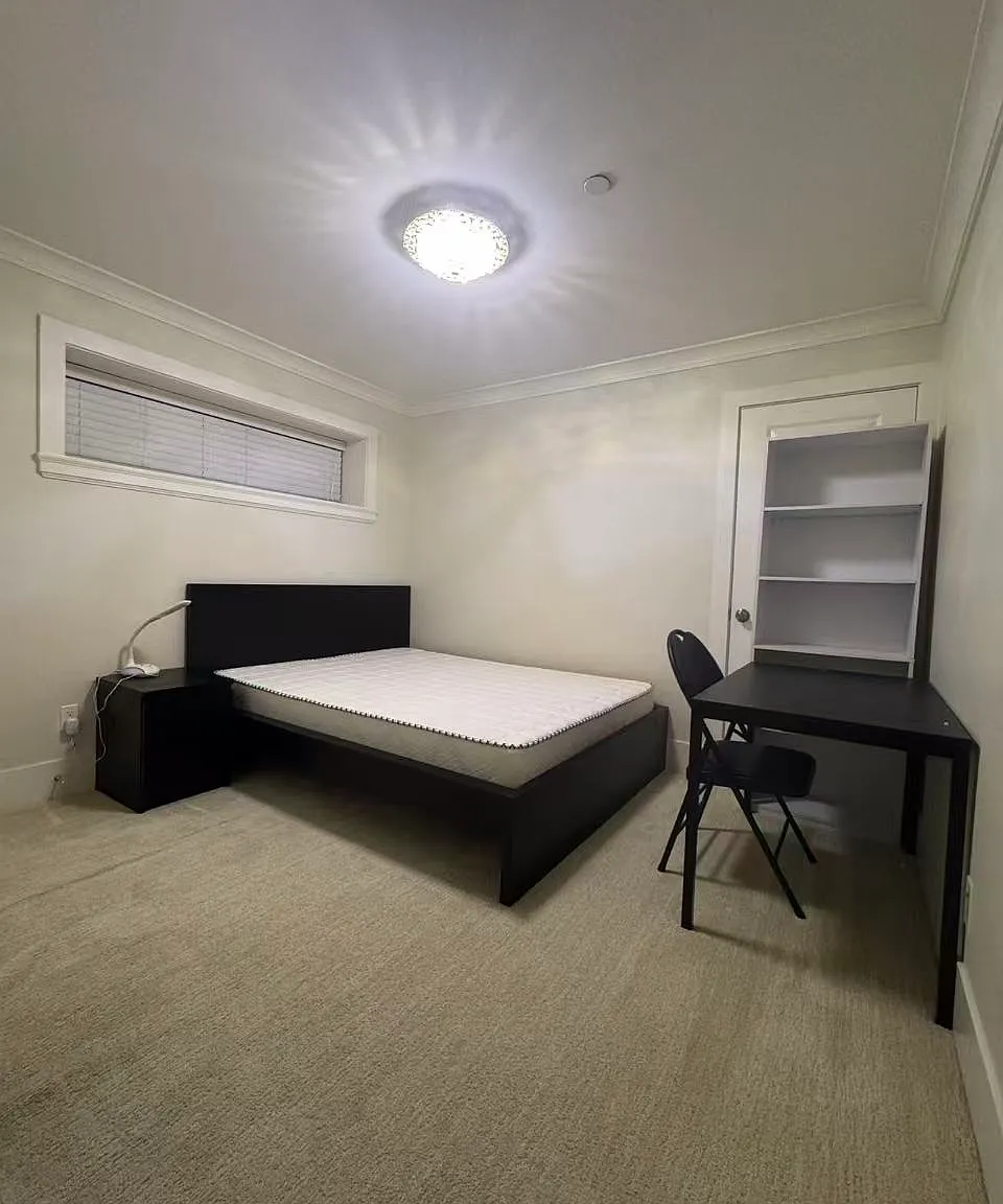 2 bed, 800 sqft, $2,500 — Photo 3