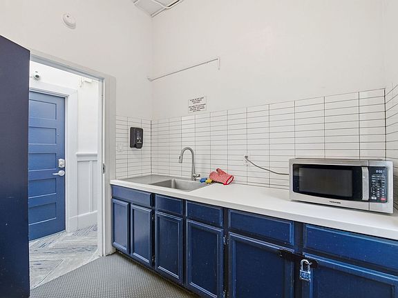 5th image of 706 Kearny St #126