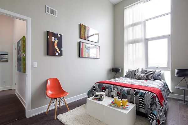 Sold by aptsandlofts.com | media 19