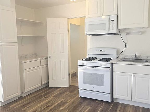 3rd image of 125 S 11th St APT 4