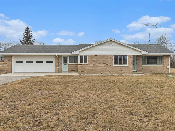 8780 Austin Rd, Saline, MI 48176