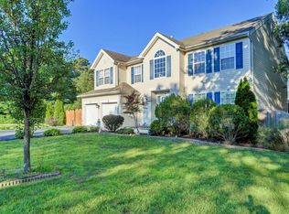 78 Flipper Ave, Manahawkin, NJ 08050