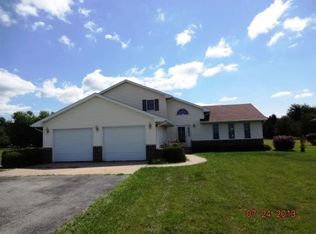 700 S East St, Gardner, IL 60424