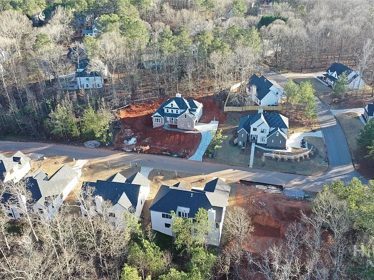 360 Ansley Dr — Photo 41