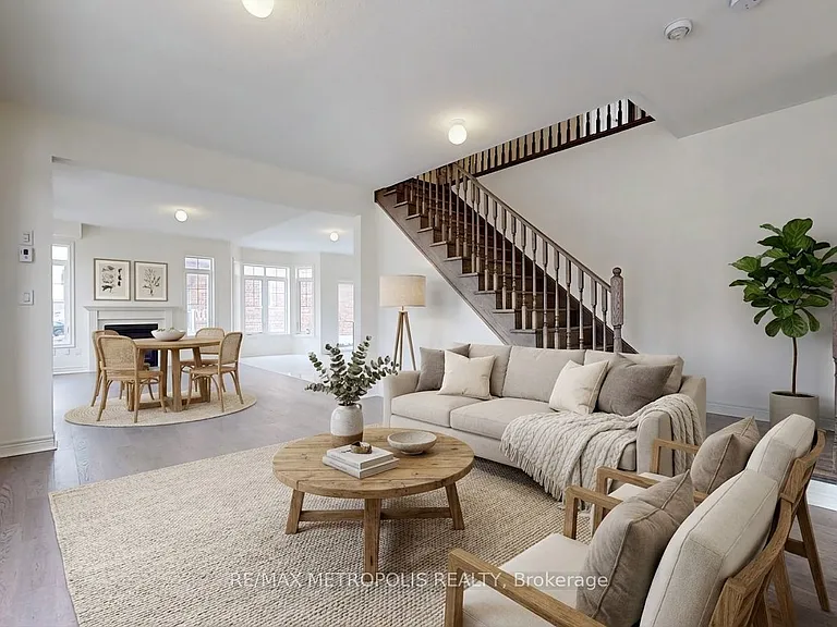 647 Fleetwood Dr — Photo 9