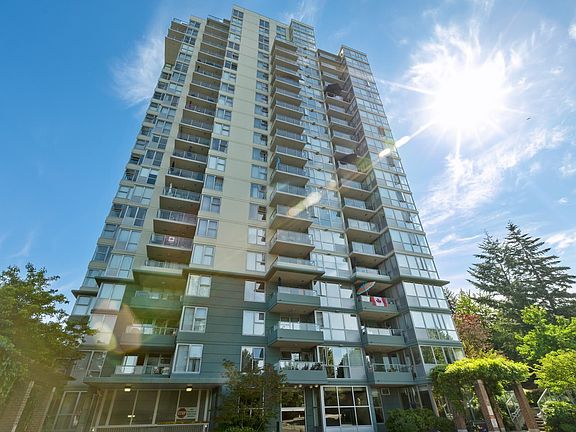 3rd image of 295 Guildford Way #702
