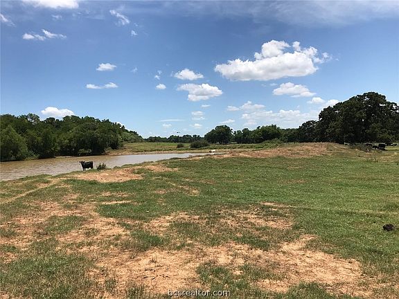 3rd image of 100 Eight Acres Cir #304